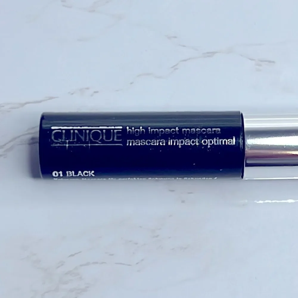 🌟$8 Clinique High Impact Mascara - Black